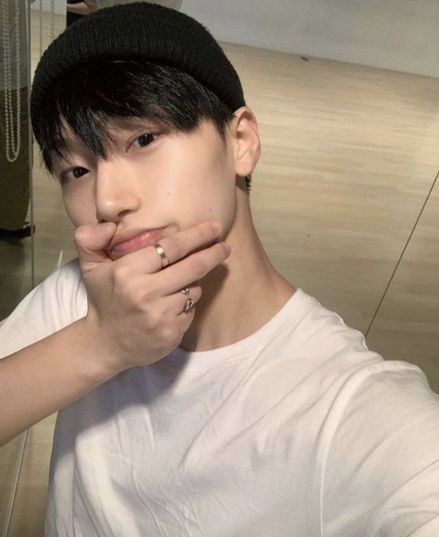 ¿'BAD' de ATEEZ en realidad NO habla de una chica mala? El giro que nadie vio venir en la letra 😱 17c530a27774a1ed3a9a2be82f4b342a