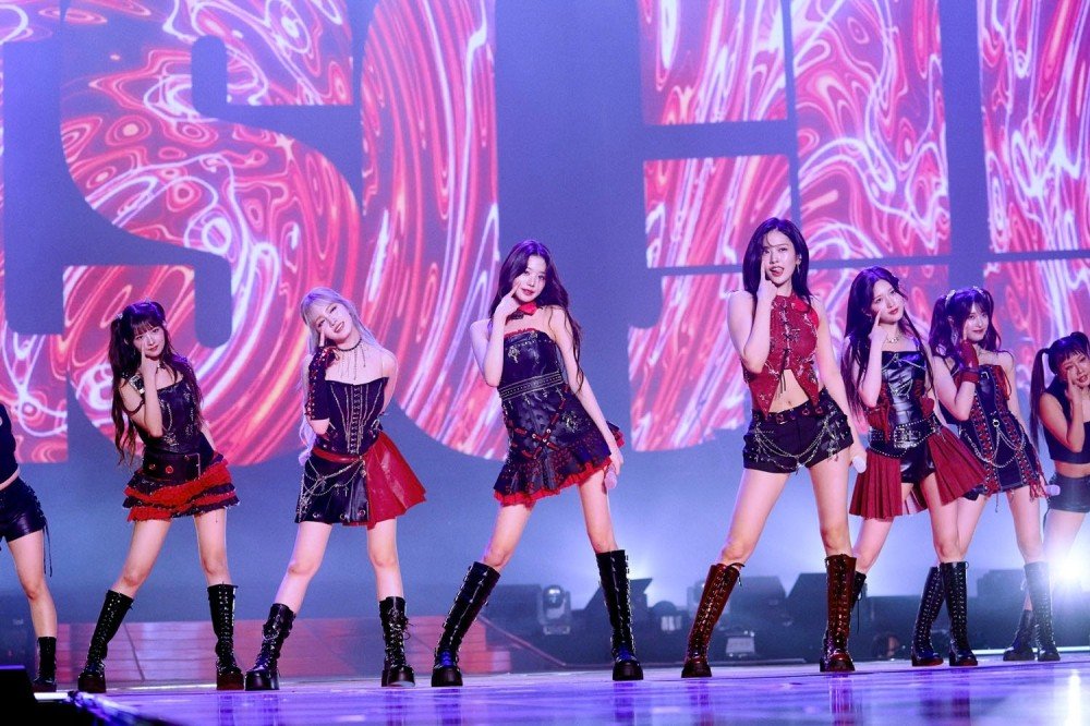Why the 2026 IVE World Tour is Changing the Global K-Pop Economy Forever! 🚀✨ Why the 2026 IVE World Tour is Changing the Global K-Pop Economy Forever! 🚀✨