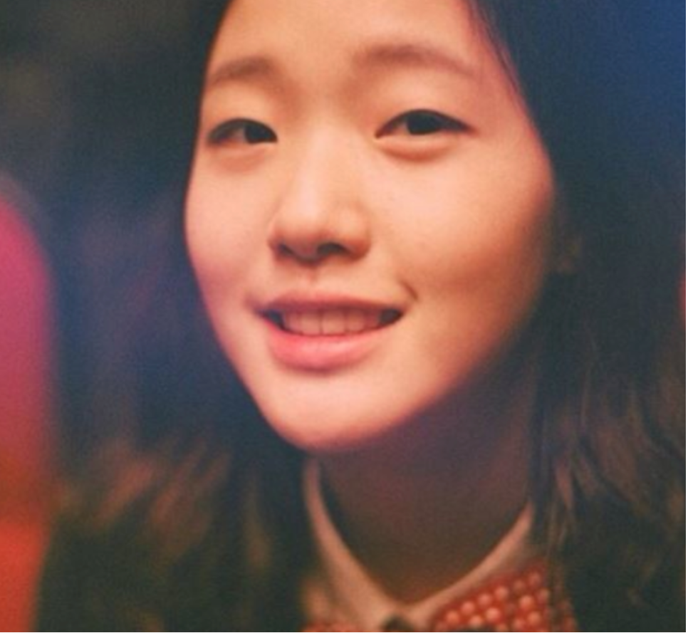 ทำไมรางวัลแกรนด์ไพรซ์ **คิมโกอึน (Kim Go-eun)** จาก Blue Dragon Series Awards ถึงเรียกว่า 'คู่ควรที่สุด' จนกลายเป็นไวรัล